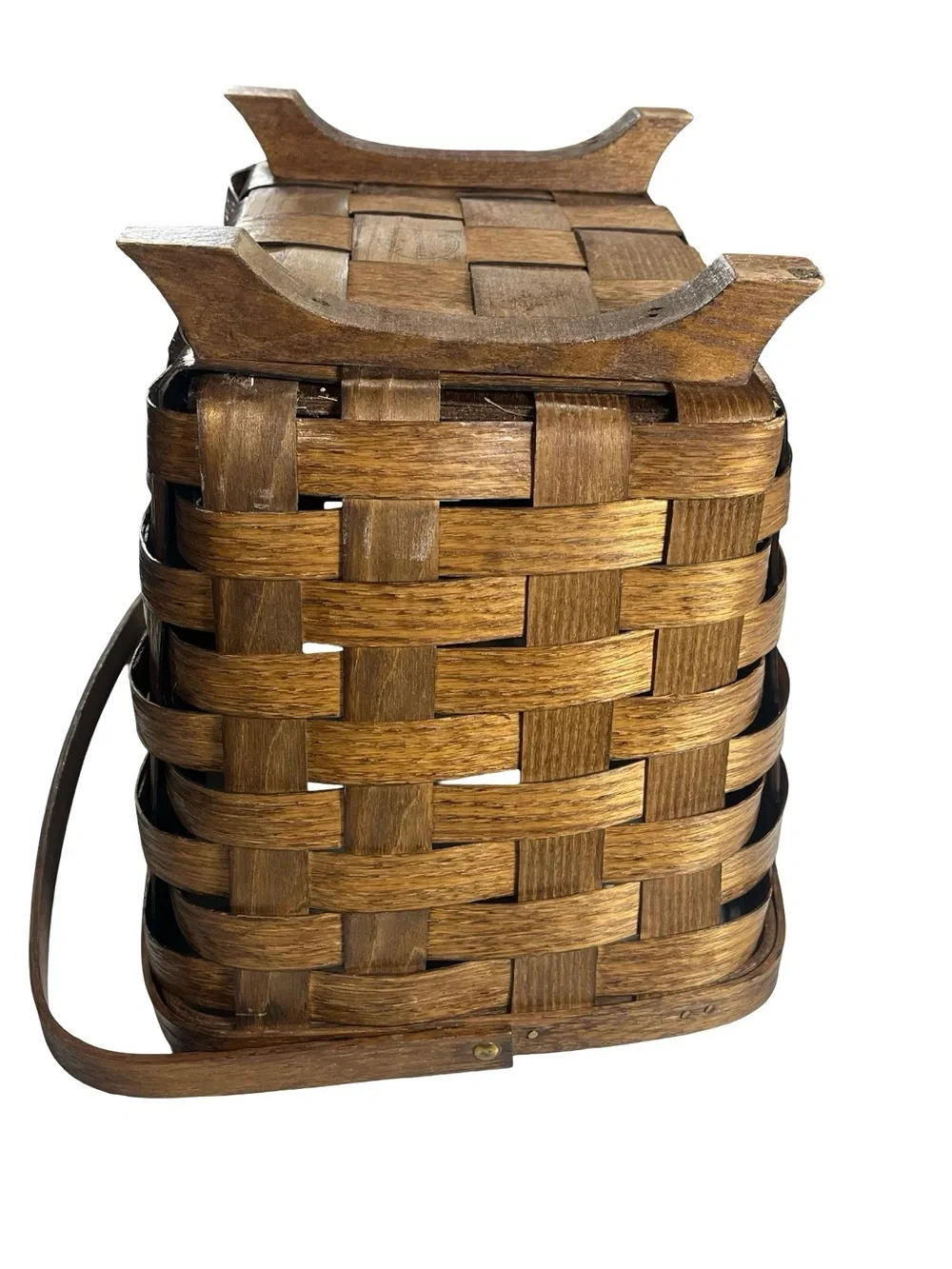 Basketville Putney Vermont Woven Wood Basket Brass Eagle Footed Magazine Carrier